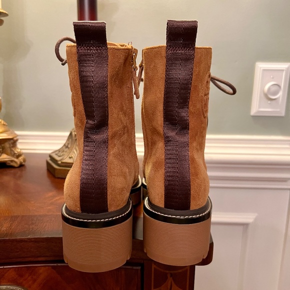 NWOB Tory Burch Miller 50 mm Lug Sole Bootie Boots in Rhum Tan Suede Size 8.5 M - Picture 5 of 7